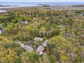 17 Hannah Brook Waye 9, Marshfield MA 02050