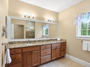 17 Hannah Brook Waye 9, Marshfield MA 02050