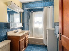 204 School St, Watertown MA 02472