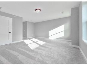 54 Richards St 54, Worcester MA 01603