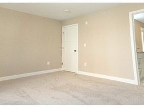54 Richards St 54, Worcester MA 01603