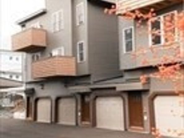 54 Richards St 54, Worcester MA 01603
