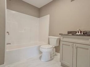 54 Richards St 54, Worcester MA 01603