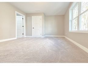 54 Richards St 54, Worcester MA 01603