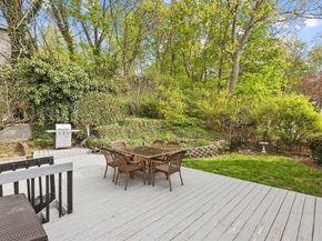 29 Woodlawn St, Lynn MA 01904
