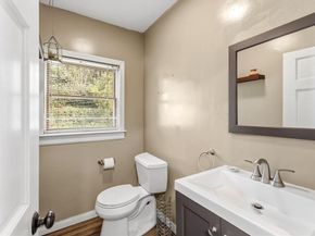 29 Woodlawn St, Lynn MA 01904