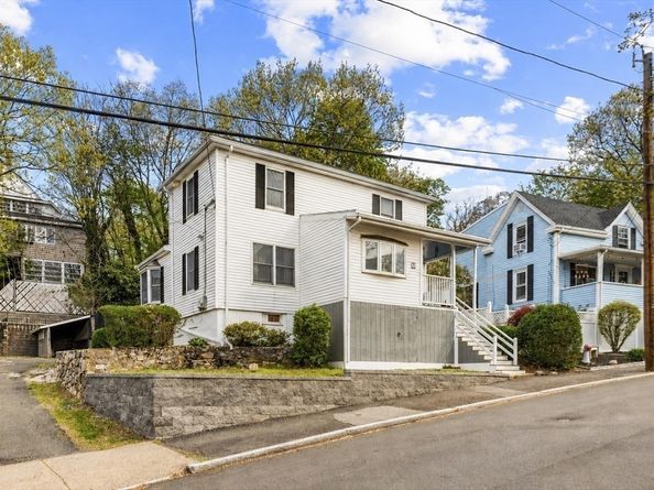 29 Woodlawn St, Lynn MA 01904