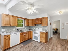 29 Woodlawn St, Lynn MA 01904