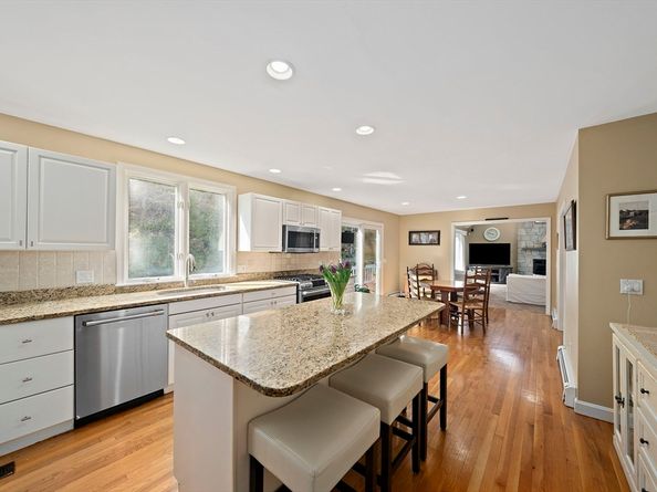 121 Hampstead Way, Marshfield MA 02050