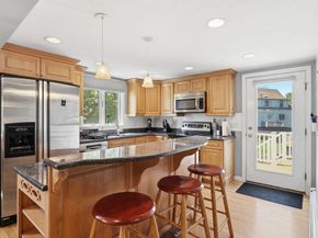 646 Lynn Fells Pkwy, Melrose MA 02176