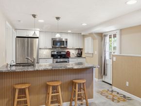 646 Lynn Fells Pkwy, Melrose MA 02176