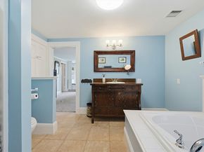24 Riverside Pl, Walpole MA 02081