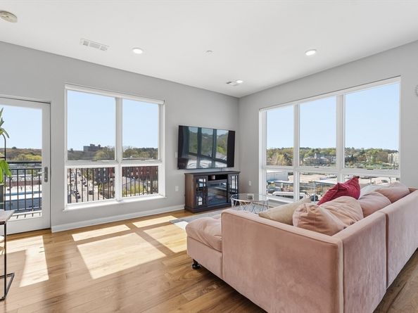 3531 Washington 519, Boston MA 02130