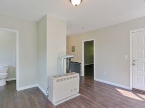 28 Prescott St, Leominster MA 01453
