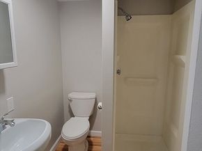 28 Prescott St, Leominster MA 01453