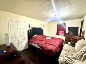 28 Prescott St, Leominster MA 01453