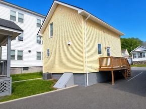 16 Caprera Rd 16, Worcester MA 01604