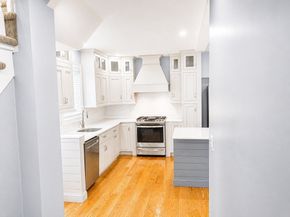 16 Caprera Rd 16, Worcester MA 01604