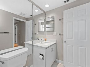 1175 Chestnut Street 12, Newton MA 02464