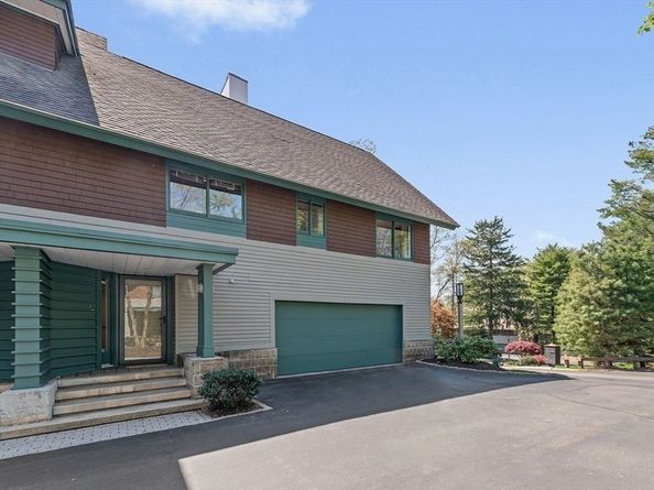 1175 Chestnut Street 12, Newton MA 02464