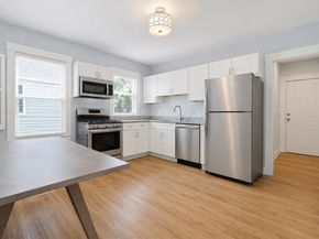 15 Stanton St, Worcester MA 01605