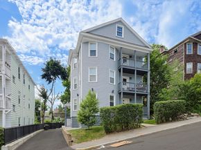 15 Stanton St, Worcester MA 01605