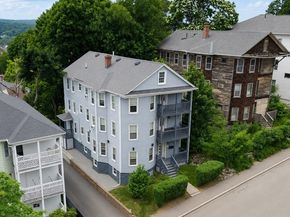 15 Stanton St, Worcester MA 01605