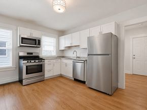 15 Stanton St, Worcester MA 01605