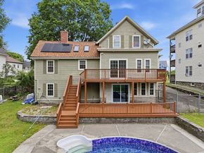 11 Glover St, Southbridge MA 01550