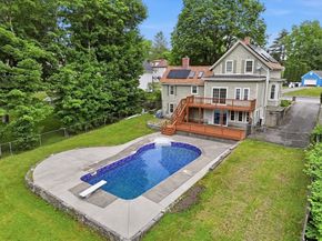 11 Glover St, Southbridge MA 01550
