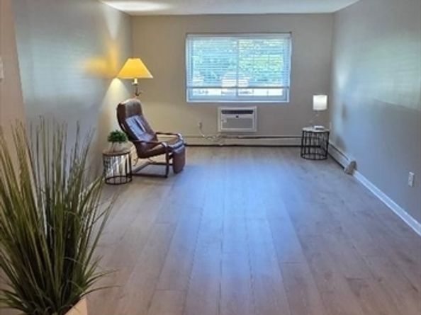 135 Grove Street 111, Rockland MA 02370