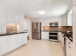 12 Albion Road, Billerica MA 01821
