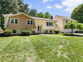12 Albion Road, Billerica MA 01821