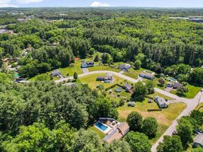 12 Albion Road, Billerica MA 01821