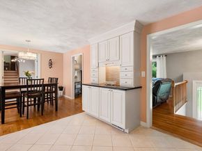 12 Albion Road, Billerica MA 01821