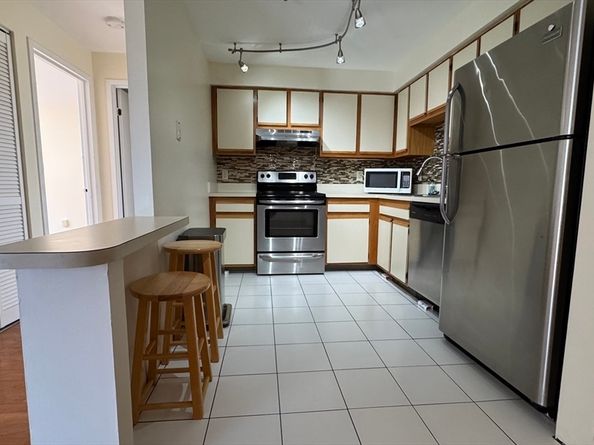 376 Ocean Ave 910, Revere MA 02151