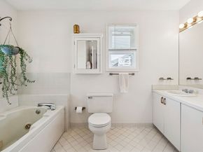 8 Oakmont Drive 8, Wareham MA 02532