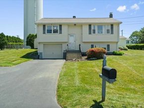 77 Marc Ave, Southbridge MA 01550