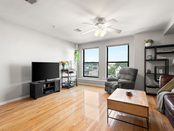 58 Almont St 12, Malden MA 02148