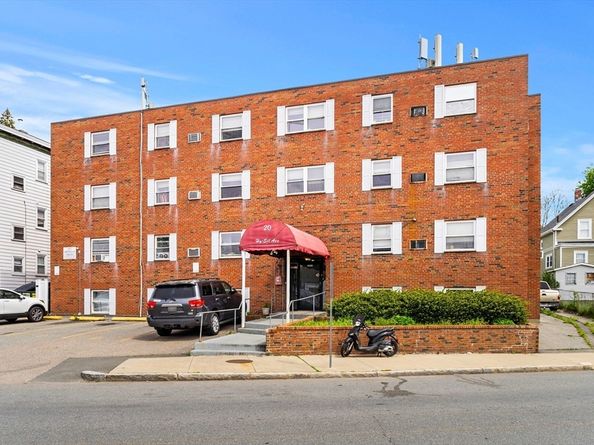 20 Hy-Sil Ave, Chelsea MA 02150
