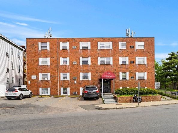 20 Hy-Sil Ave, Chelsea MA 02150
