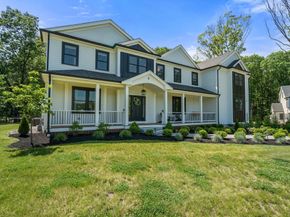 8 Charles St, North Reading MA 01864