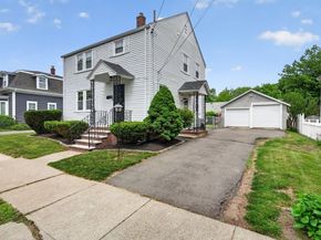 25 Pleasant St., Saugus MA 01906