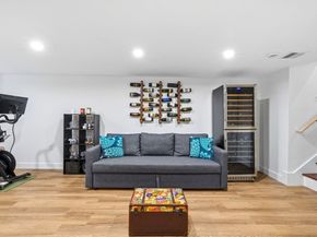 43 Upham St, Newton MA 02465