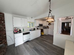 26 Glenwood St, Lynn MA 01902