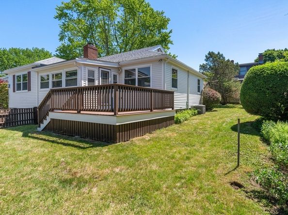 66 Overlook Rd, Marblehead MA 01945