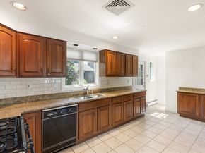 66 Overlook Rd, Marblehead MA 01945