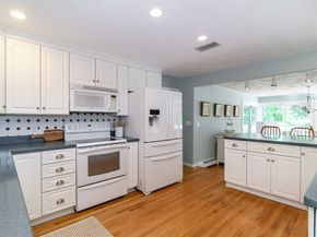 13 Aqueduct Rd, Natick MA 01760