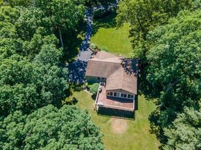13 Aqueduct Rd, Natick MA 01760