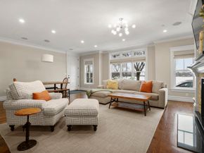 9 M St 2, Boston MA 02127